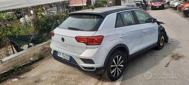 Volkswagen T-Roc cc15 150cv benzina anno 2018