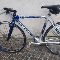 bicicletta corsa trek