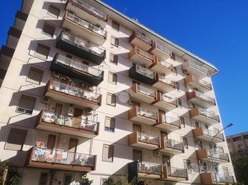 4 LOCALI A PALERMO