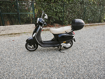 Vespa 50