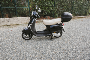 Vespa 50