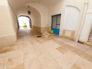 3 LOCALI A MANFREDONIA