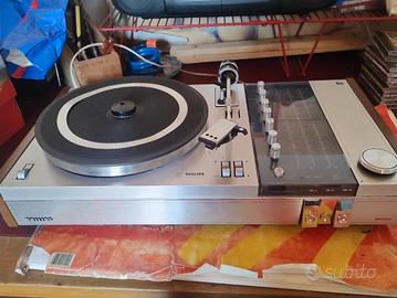 giradischi con radio Philips 892 