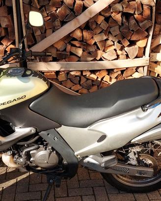 Aprilia Pegaso 650 i.e. anche per pezzi ricambio