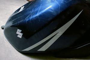 Serbatoio benzina Suzuki GSX R K4-5 600/750