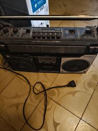 radio registratore Sanyo anni 80 