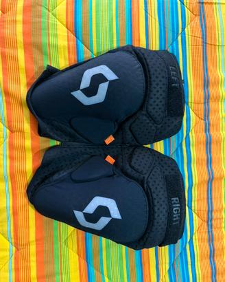 Ginocchiere MTB Scott