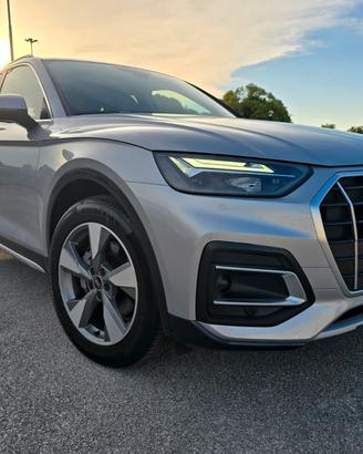 Audi Q5 35 2.0 tdi mhev 12V Business Advanced s-tr