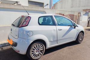 Vista e piaciuta fiat punto