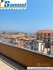 Giarre, Attico Mansardato con Vista (CT)