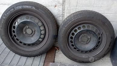 Pneumatici invernali su cerchio Fiat Punto EVO