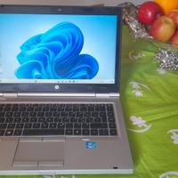 hp i5 ha 10gb ram  ssd veloce  batteria come nuova