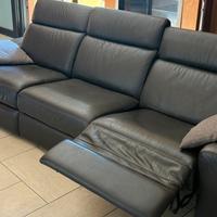 Divano in pelle 3 posti con chaise longue