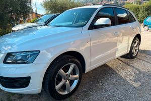 Audi Q5 s-Line 143cv