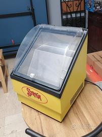 Vetrinetta refrigerata vintage "Strega" 