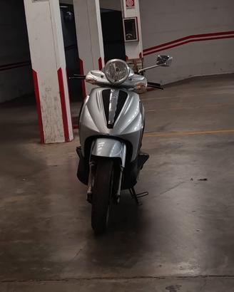 Beverly 125 Tourer