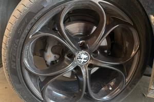 cerchi e gomme da 18 alfa romeo giulietta