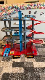 Gioco garage per macchinine