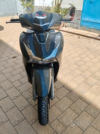 sh 125