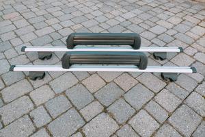 Barre porta sci snowboard Thule