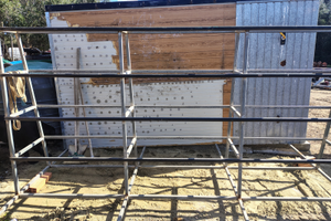 Traliccio porta infissi