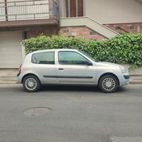 Pezzi Renault Clio 1.2 8v 2004