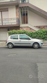 Pezzi Renault Clio 1.2 8v 2004