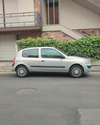 Pezzi Renault Clio 1.2 8v 2004