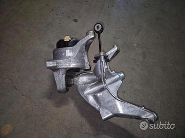 Supporto Motore Sinistro Per Audi A4 B9 - A5 2019