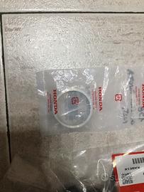 Ghiera ruota post. ferma cuscinetti Honda cr e crf