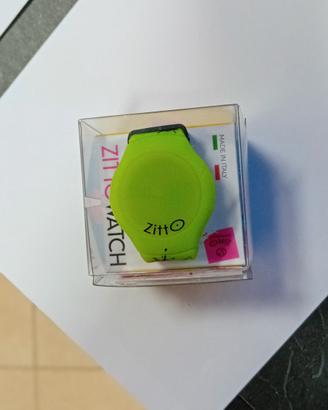 Orologio ZITTO verde  nuovo mai usato molto bello 