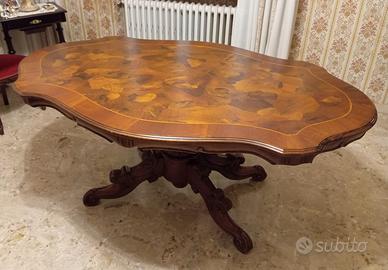 TAVOLO da sala SIGNORETTO in noce intarsiato 