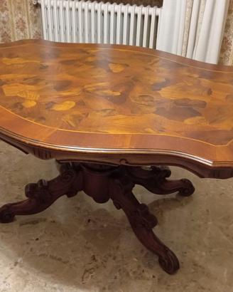 TAVOLO da sala SIGNORETTO in noce intarsiato 