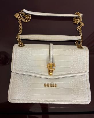 Elegante Borsa Guess GJames effetto cocco.Scontata