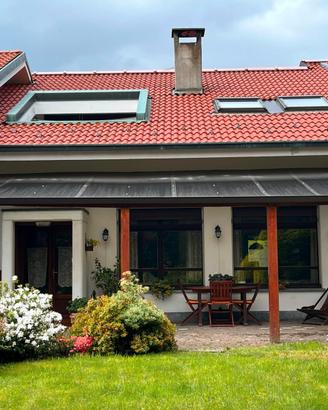 Villetta a schiera con giardino privato