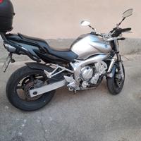 Yamaha FZ6 bauletto 