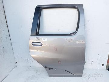 6700352030 PORTA POSTERIORE DX TOYOTA YARIS VERSO 