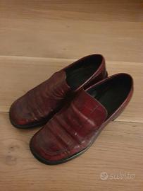 Mocassini colore bordeaux misura 38