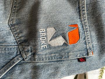 Jeans Broke