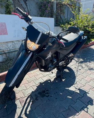 Xt 660 R