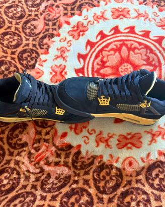 Jordan 4 thunder