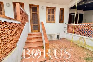 BR321 Villino con spazi esterni in Baia Azzurra