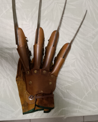 Guanto Freddy Krueger