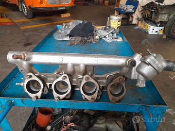 Collettore Alfa Romeo 2000 (1971) con supporti 45