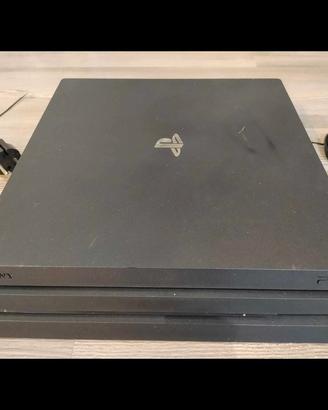 Playstation 4 Pro usata