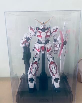Unicorn Gundam 1/60 Perfect Grade Bandai LED