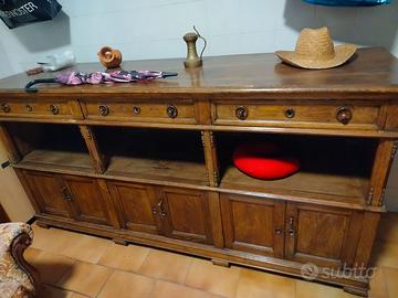 Credenza in legno massello