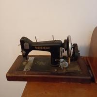 Macchina da cucire NECCHI vintage