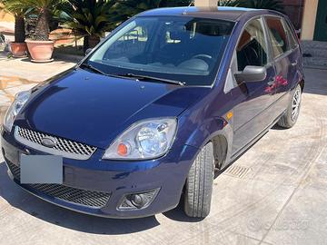 Ford Fiesta 2004