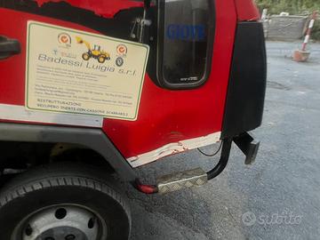 Autocarro4x4 scarrabile 6 ton